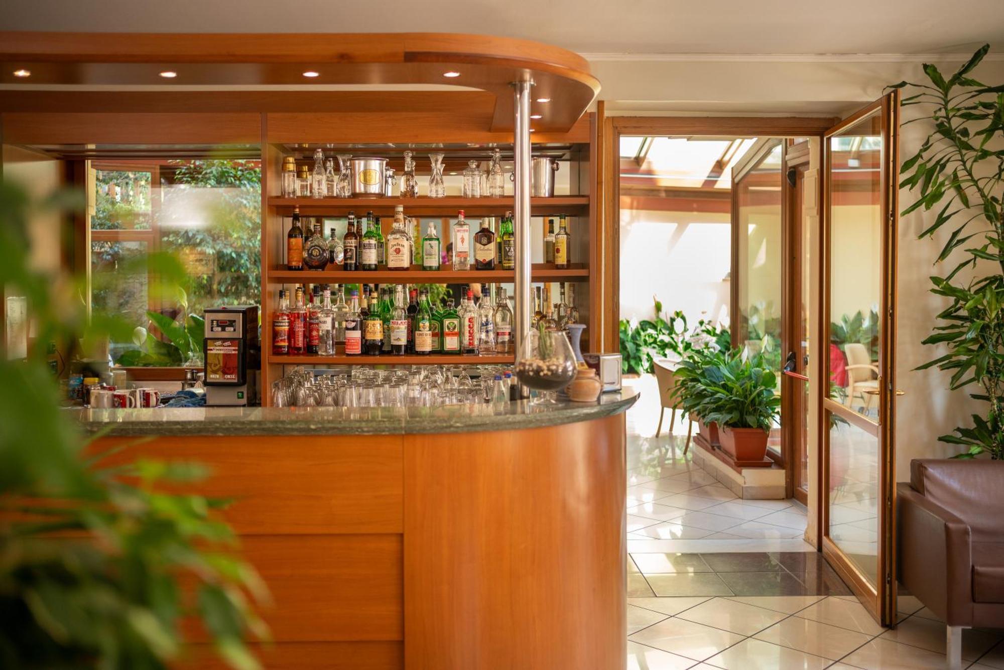 Hotel Careni Villa Italia Finale Ligure Luaran gambar