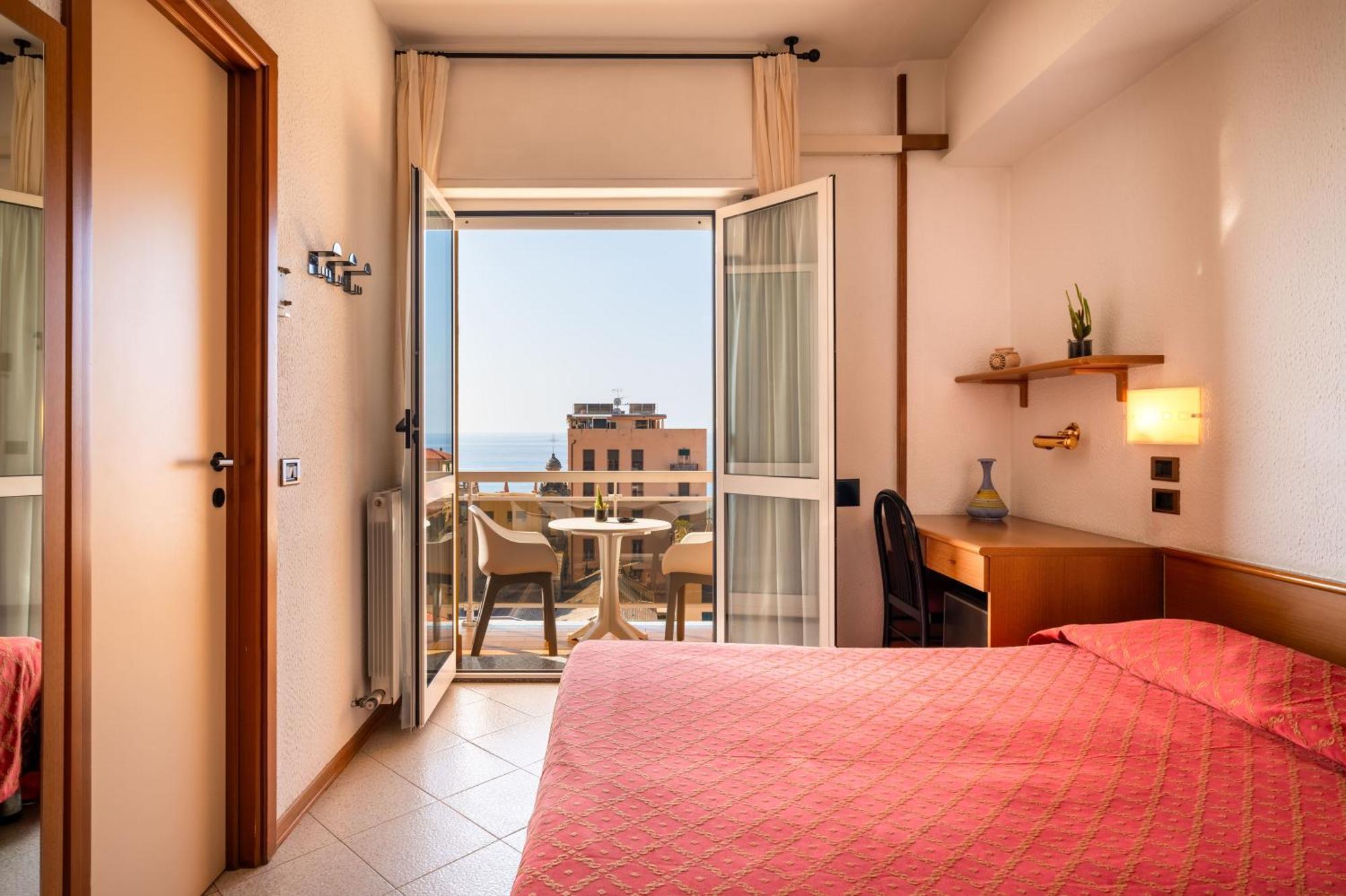 Hotel Careni Villa Italia Finale Ligure Luaran gambar